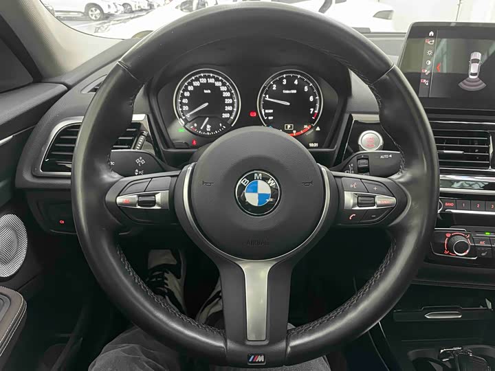 BMW 1 Series 2023 2023款 120i M运动曜夜版