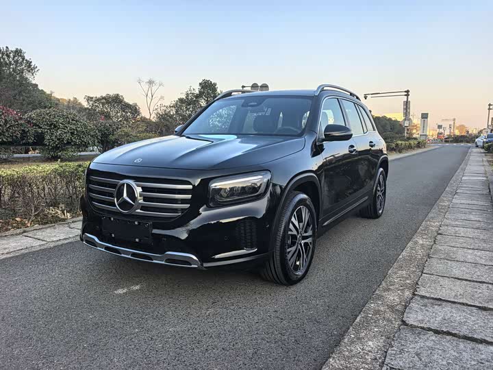 Mercedes-Benz GLB-Class 2025 2025款 GLB 220 动感型