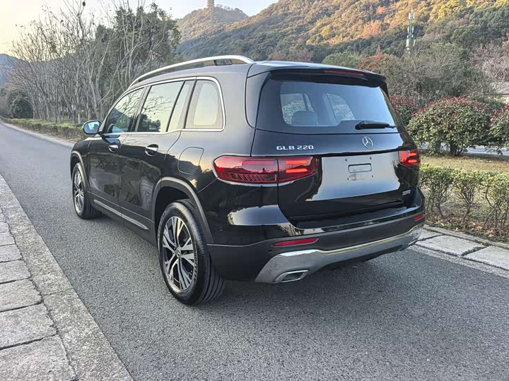 Mercedes-Benz GLB-Class 2025 2025款 GLB 220 动感型