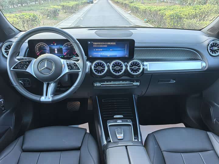 Mercedes-Benz GLB-Class 2025 2025款 GLB 220 动感型