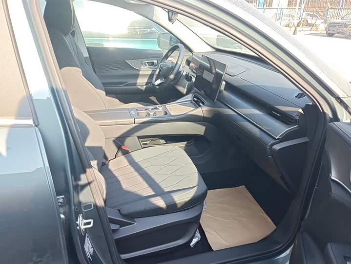 Chery Fulwin T8 2025 2025款 1.5T 130km 豪华版 5座