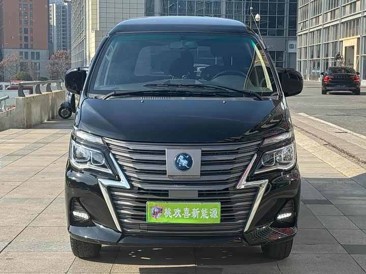 Dongfeng Forthing Lingzhi M5 EV 2022 2022款 普通版 基本型 7座