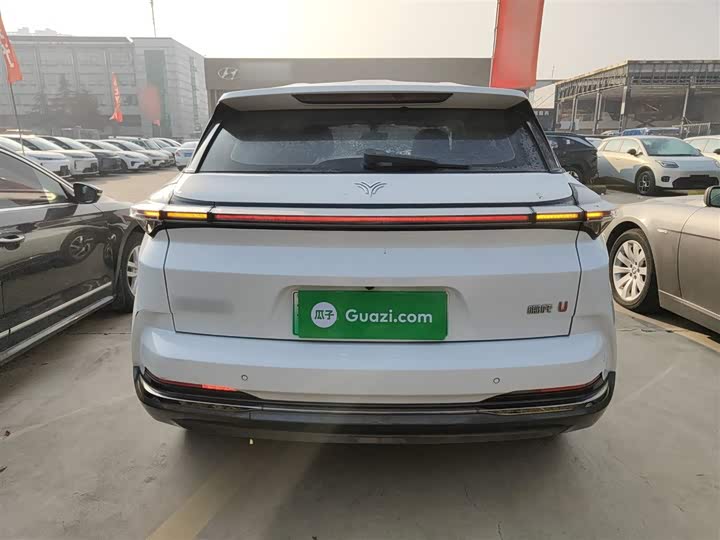 Hozon U 2023 2023款 哪吒U-Ⅱ 400 U秀版 三元锂