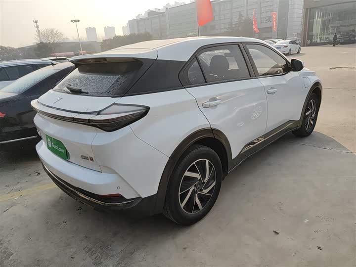 Hozon U 2023 2023款 哪吒U-Ⅱ 400 U秀版 三元锂