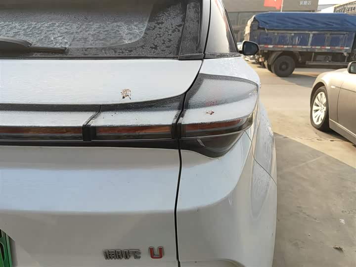 Hozon U 2023 2023款 哪吒U-Ⅱ 400 U秀版 三元锂