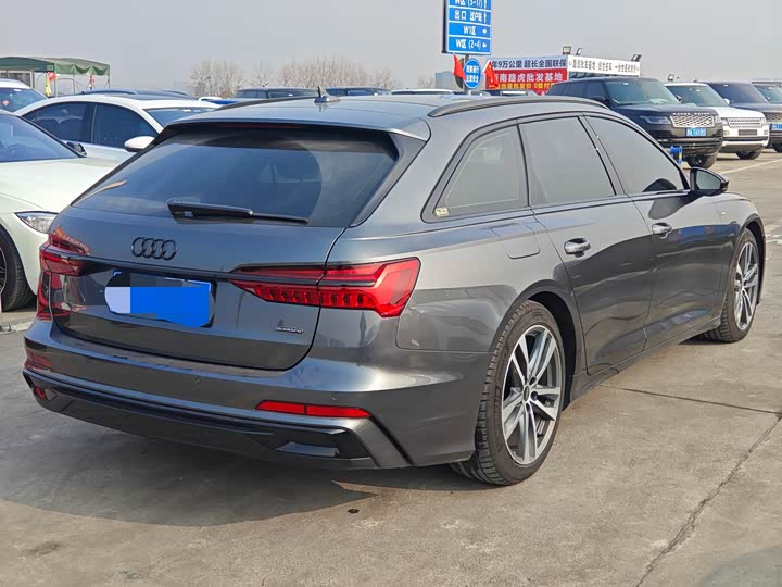 Audi A6 2024 2024款 Avant 先锋派 45 TFSI 臻选动感型