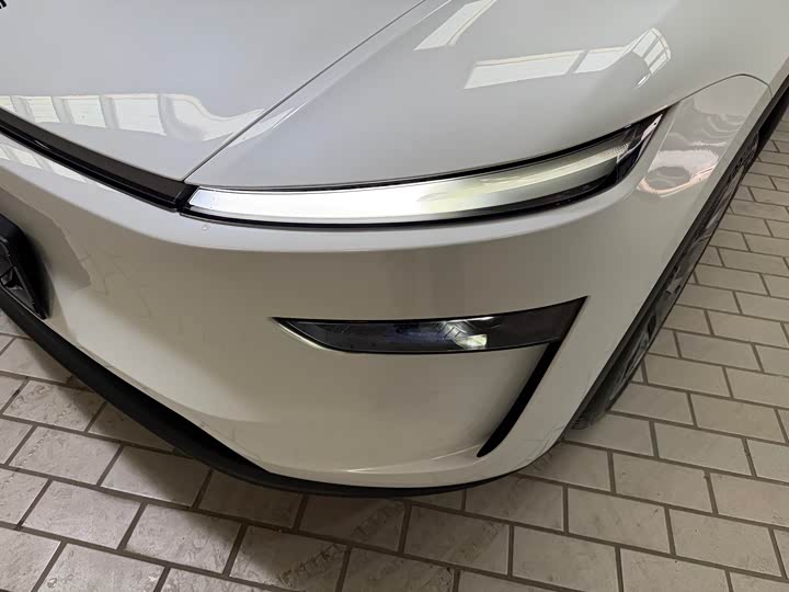 Tesla Model Y 2025 2025款 长续航全轮驱动版