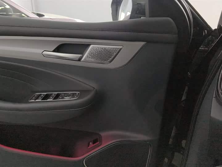 BAIC Arcfox Alpha T 2023 2023款 600D 森林版 320kW