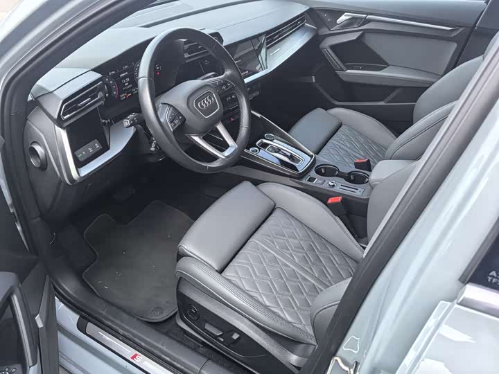 Audi A3 2025 2025款 Sportback 35TFSI 飞驰尊享型