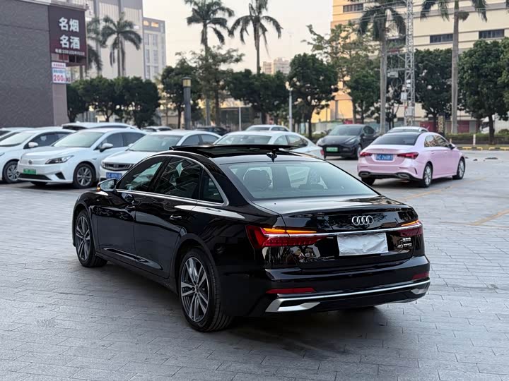 Audi A6L 2025 2025款 40 TFSI 豪华动感型
