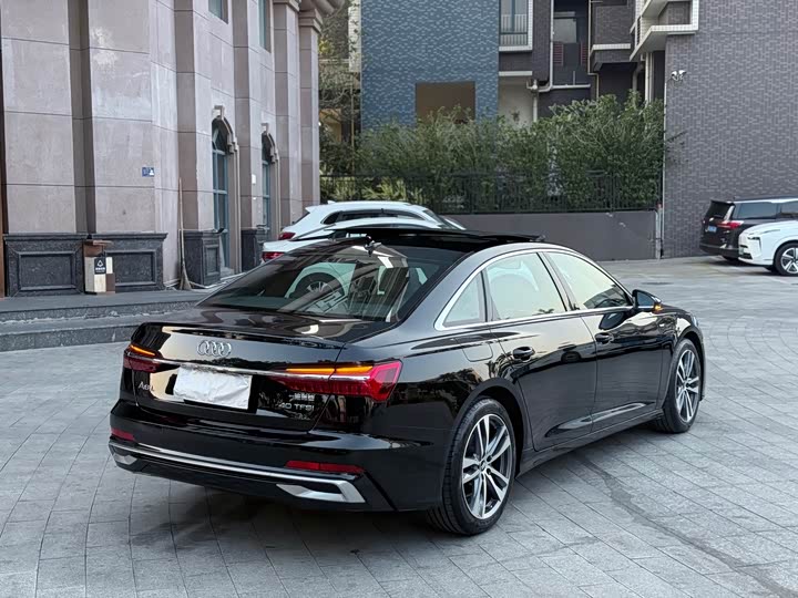 Audi A6L 2025 2025款 40 TFSI 豪华动感型