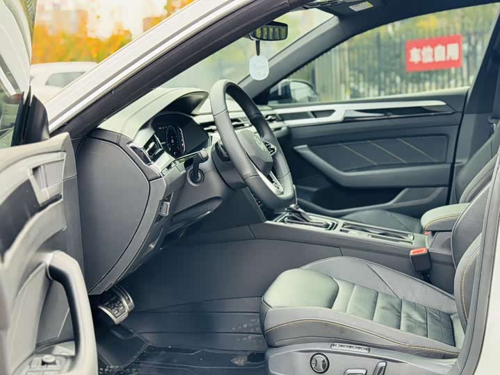 Volkswagen CC 2025 2025款 380TSI 夺目 众享款