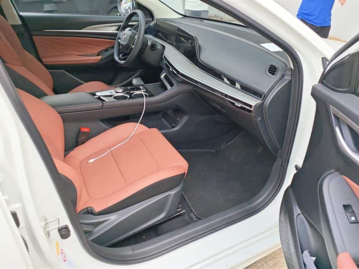 Changan Eado Plus 2025 2025款 PLUS 1.4T 双离合高能版