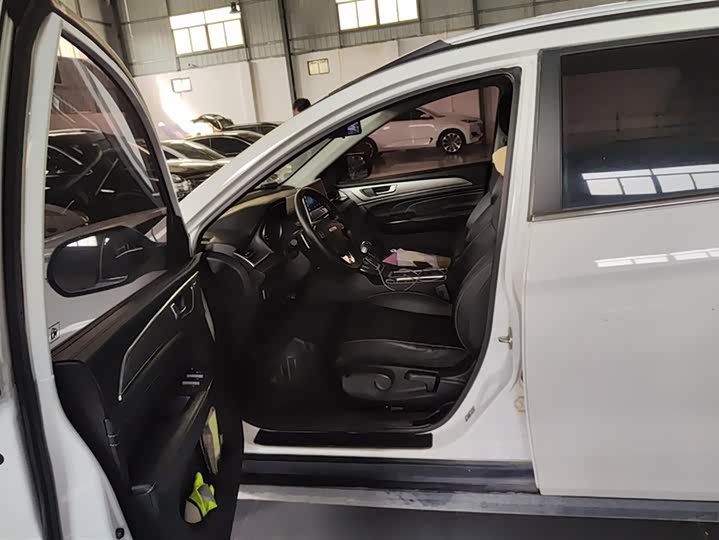 Haval M6 2023 2023款 PLUS 1.5T DCT豪华智联型