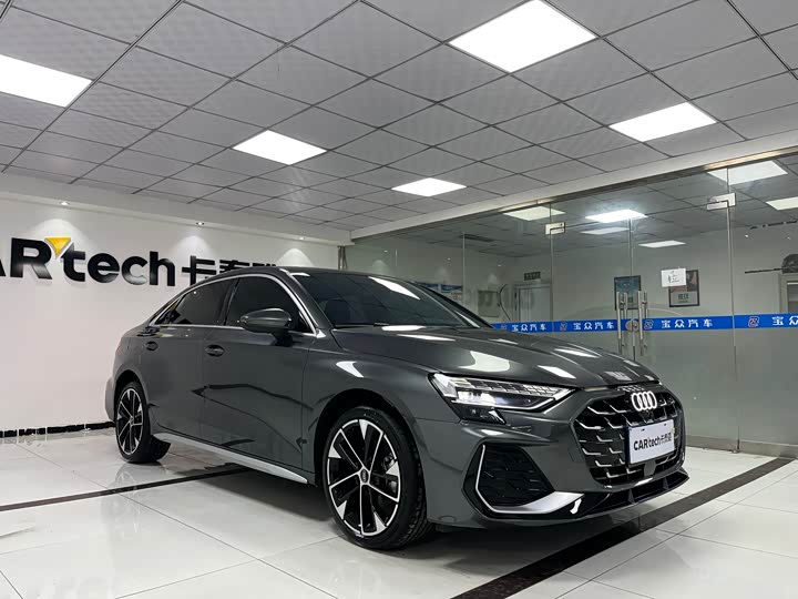 Audi A3 2025 2025款 A3L Limousine 35TFSI 飞驰尊享型