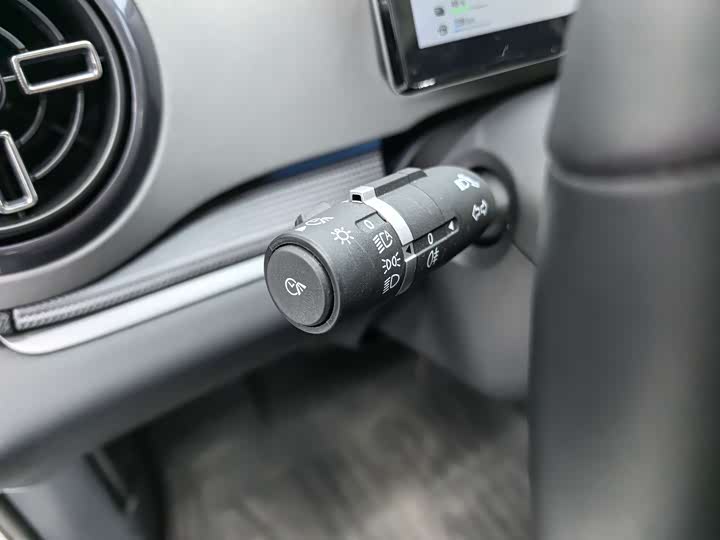 BYD Sea Lion 05 DM-i Hybrid 2025 2025款 DM-i 115KM旗舰型