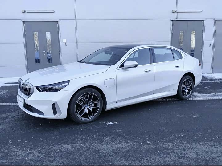 BMW i5 2024 2024款 eDrive 35L 尊享型 豪华套装
