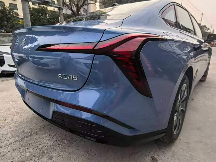 2025 Hongqi EH5 (Tiangong 05)