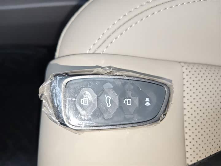 Haval H-Dog Hybrid 2026 2026款 Hi4 105km 潮电版