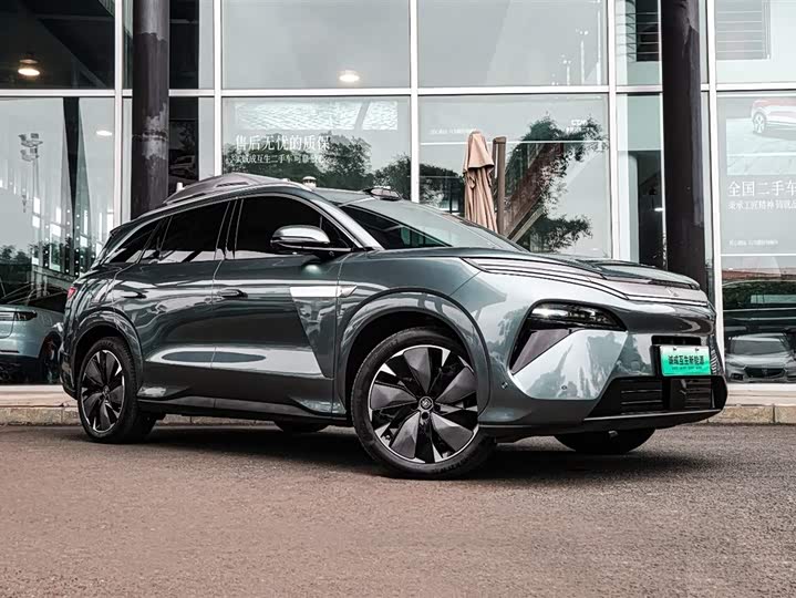 BYD Tang L 2025 2025款 DM 175KM无人机玩家版