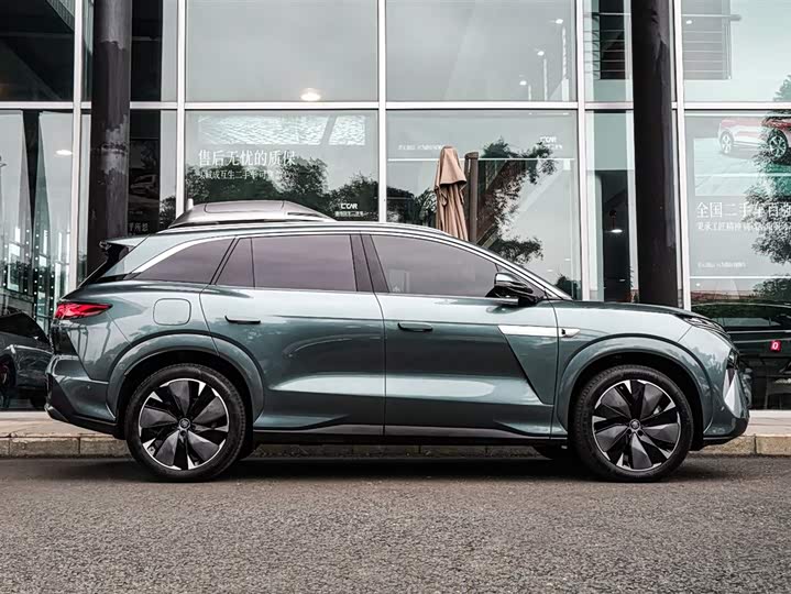 BYD Tang L 2025 2025款 DM 175KM无人机玩家版