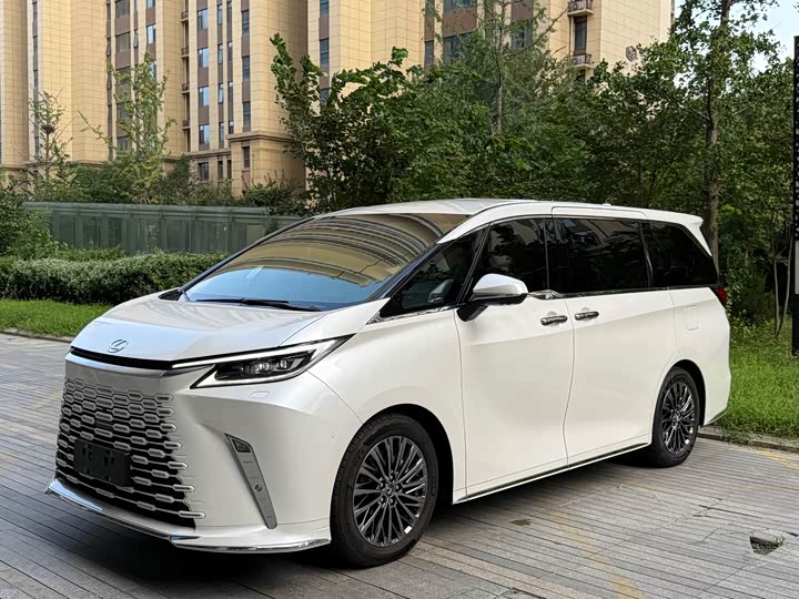 Lexus LM 2023 2023款 500h 六座尊崇版