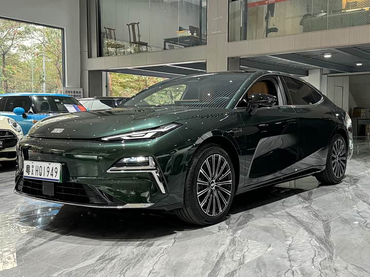 Geely Galaxy Starshine 8 EM-i 2025 2025款 130km EM-i 旗舰版