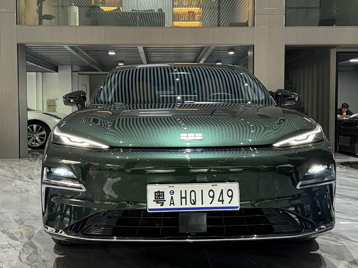 Geely Galaxy Starshine 8 EM-i 2025 2025款 130km EM-i 旗舰版