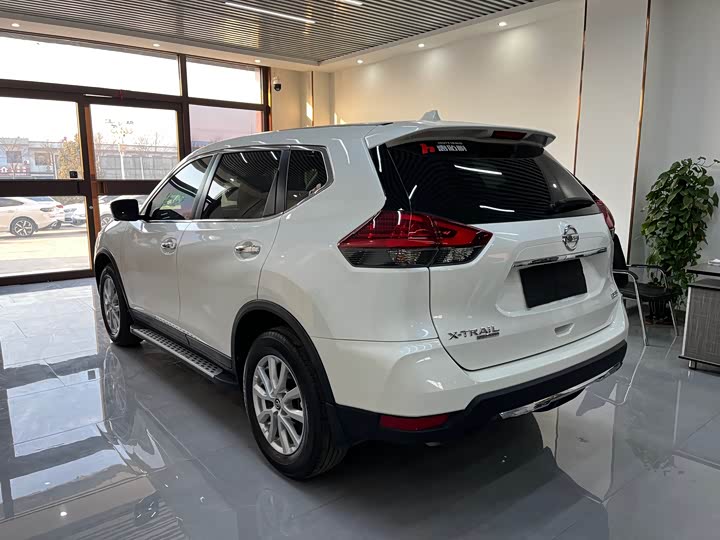 Nissan X-Trail 2023 2023款 经典 2.0L 两驱智联臻享版