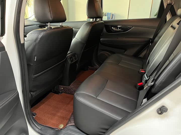 Nissan X-Trail 2023 2023款 经典 2.0L 两驱智联臻享版