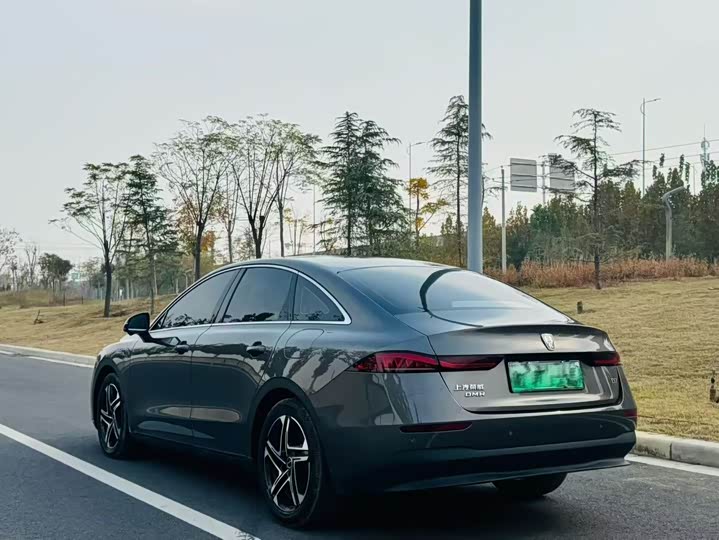 Roewe D7 2023 2023款 DMH 125km 超越版