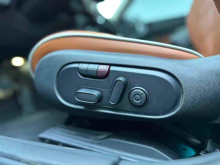 Mini Clubman 2023 2023款 1.5T COOPER 鉴赏家