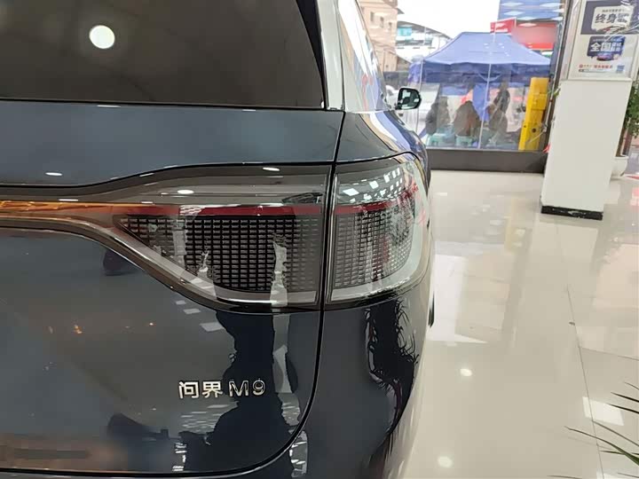Aito M9 2025 2025款 增程 Max版 52kWh 6座版
