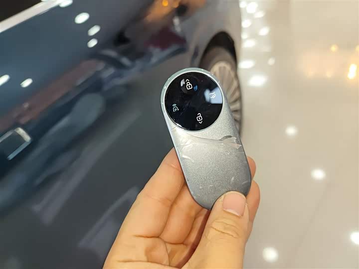 Aito M9 2025 2025款 增程 Max版 52kWh 6座版