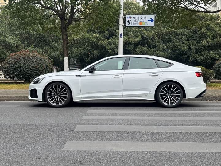 Audi A5 2024 2024款 Sportback 40 TFSI quattro 豪华动感型