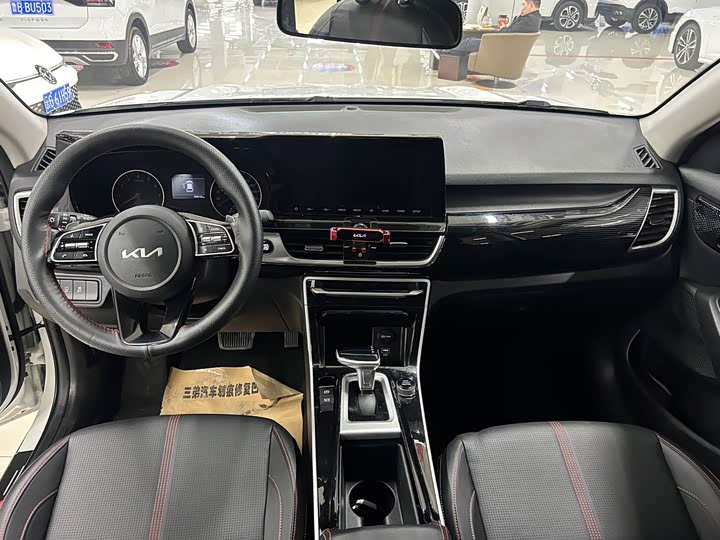 Kia KX3 2021 2021款 1.5L CVT潮流版