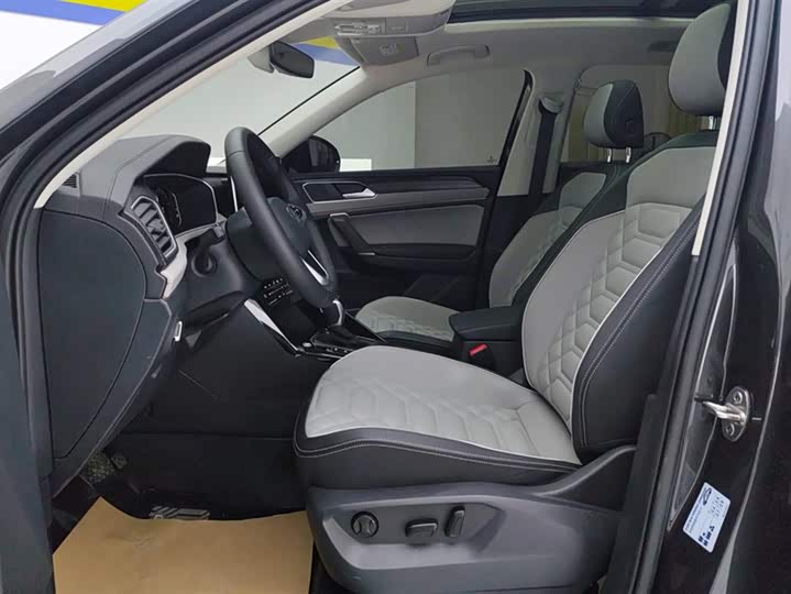 Volkswagen Tayron 2024 2024款 300TSI 两驱豪华Plus进阶版