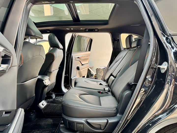 Toyota Crown Kluger 2024 2024款 2.5L HEV四驱尊贵版