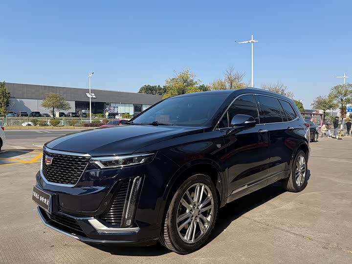 Cadillac XT6 2022 2022款 2.0T 六座四驱豪华型
