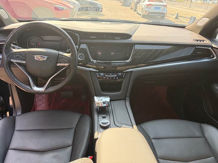 Cadillac XT6 2022 2022款 2.0T 六座四驱豪华型