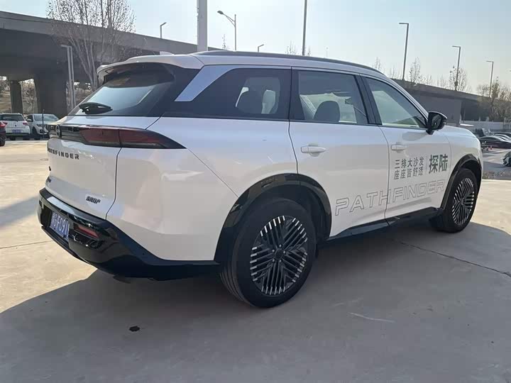 Nissan Pathfinder 2024 2024款 380VC-TURBO 四驱智尊版 6座