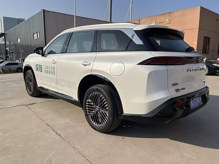 Nissan Pathfinder 2024 2024款 380VC-TURBO 四驱智尊版 6座