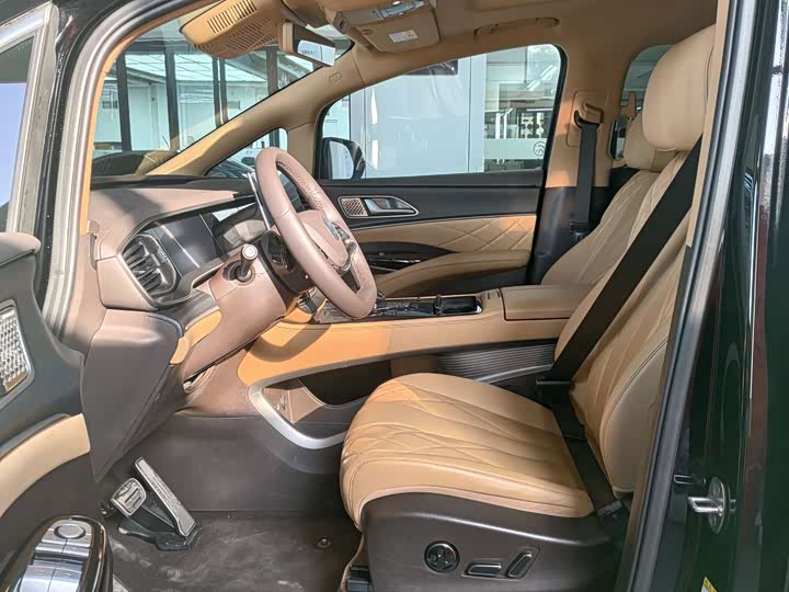 Denza D9 2025 2025款 DM-i 智驾版 1020 四驱旗舰型