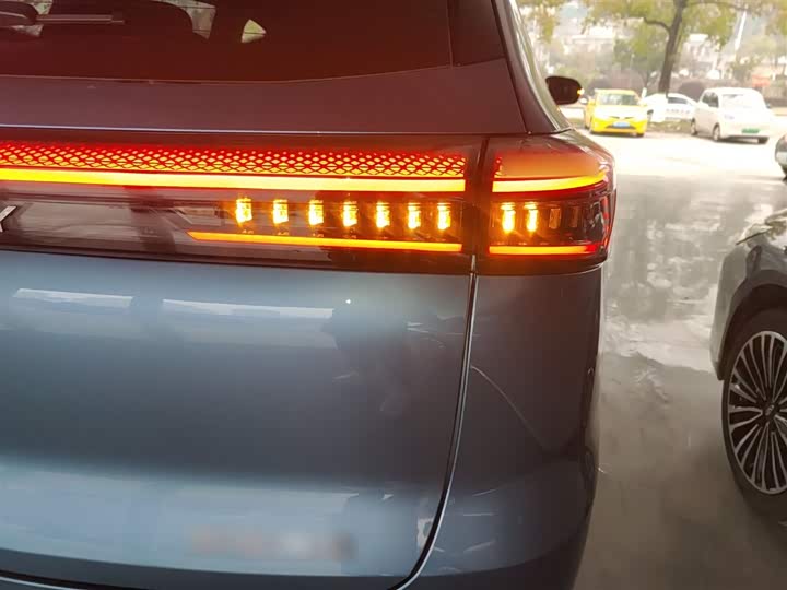 Chery Tiggo 8 Plus C-DM 2025 2025款 1.5T 116km 尊贵型 5座