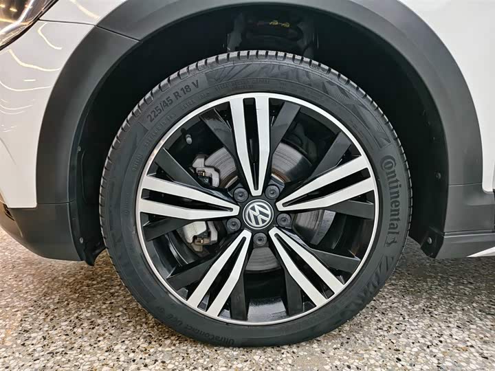 Volkswagen Touran L 2018 2018款 途安L 280TSI DSG拓界版 7座 国V