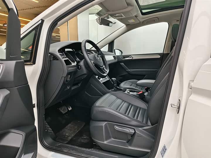 Volkswagen Touran L 2018 2018款 途安L 280TSI DSG拓界版 7座 国V