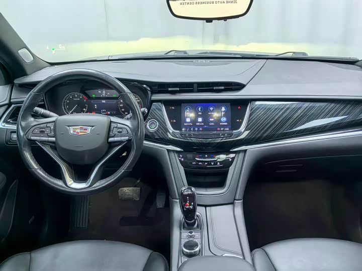 Cadillac XT6 2022 2022款 2.0T 六座四驱豪华型