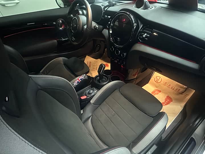 Mini Mini JCW 2022 2022款 改款 2.0T JOHN COOPER WORKS ALL-IN