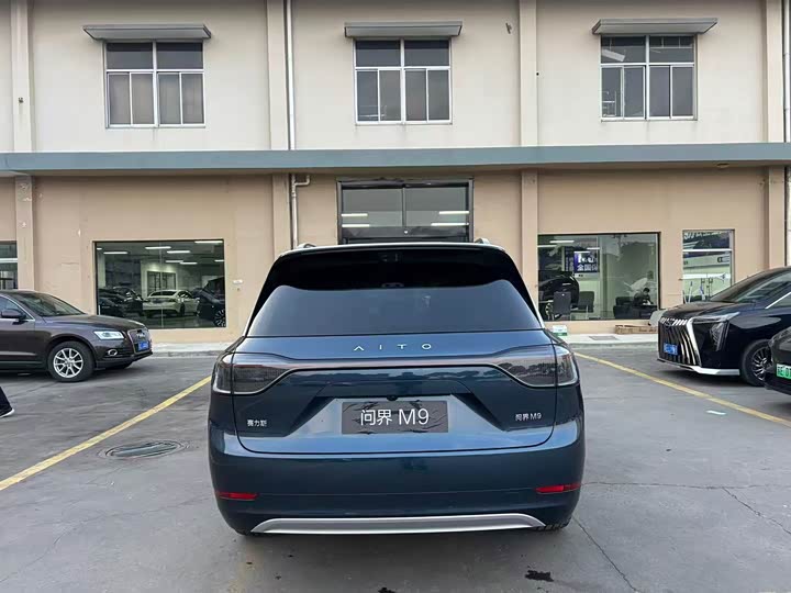 Aito M9 2025 2025款 增程 Max版 52kWh 5座版