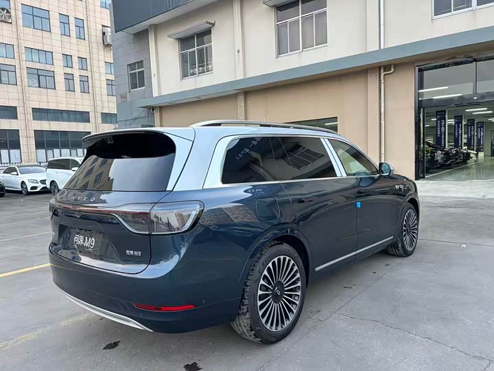 Aito M9 2025 2025款 增程 Max版 52kWh 5座版